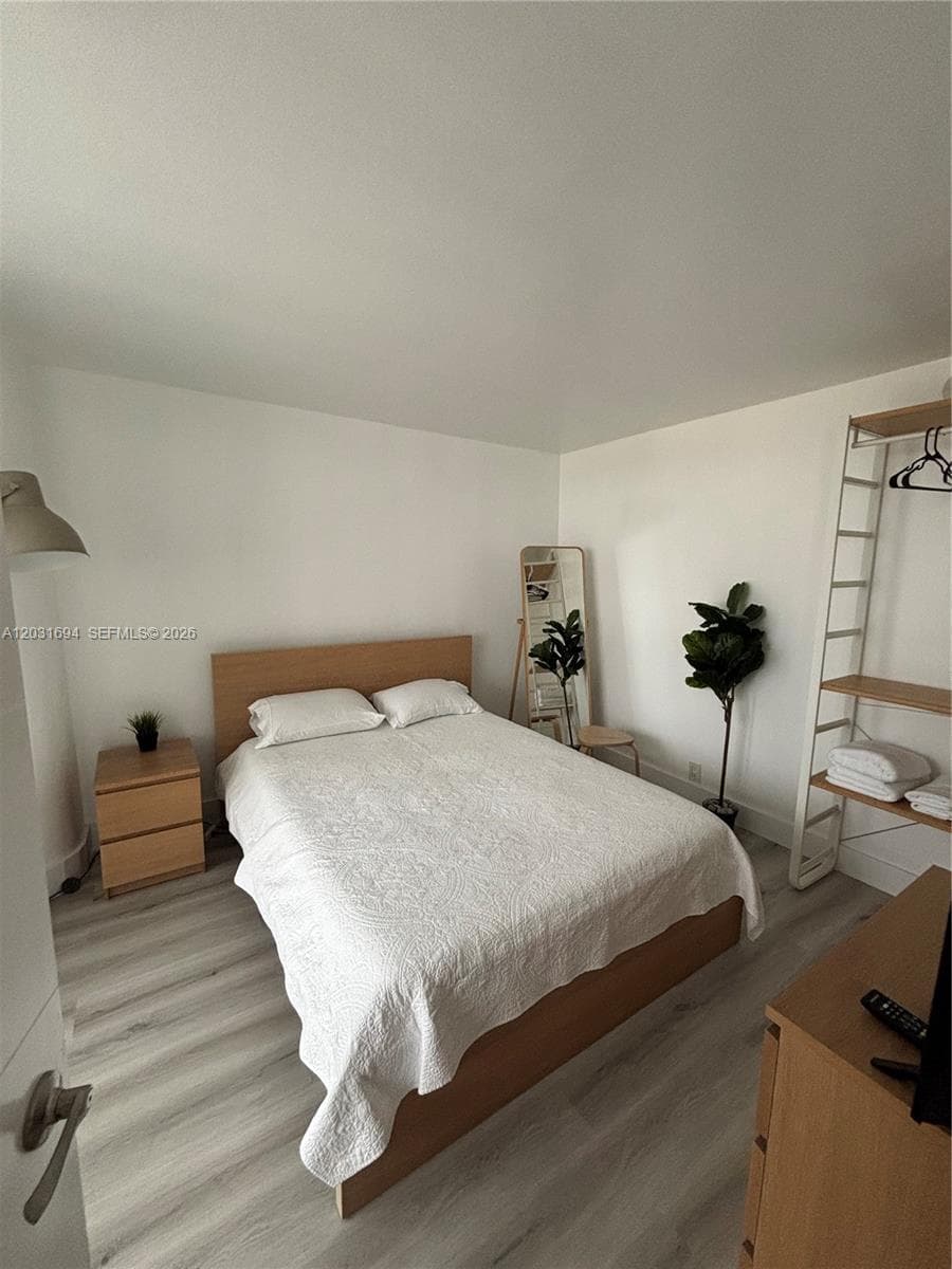 1717 N Bayshore Dr # 1652, Miami FL 33132 — 8