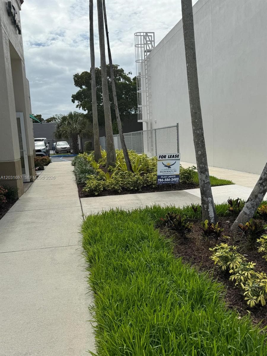6155 E Miami Lakes Dr E # 17A, Miami Lakes FL 33014 — 37