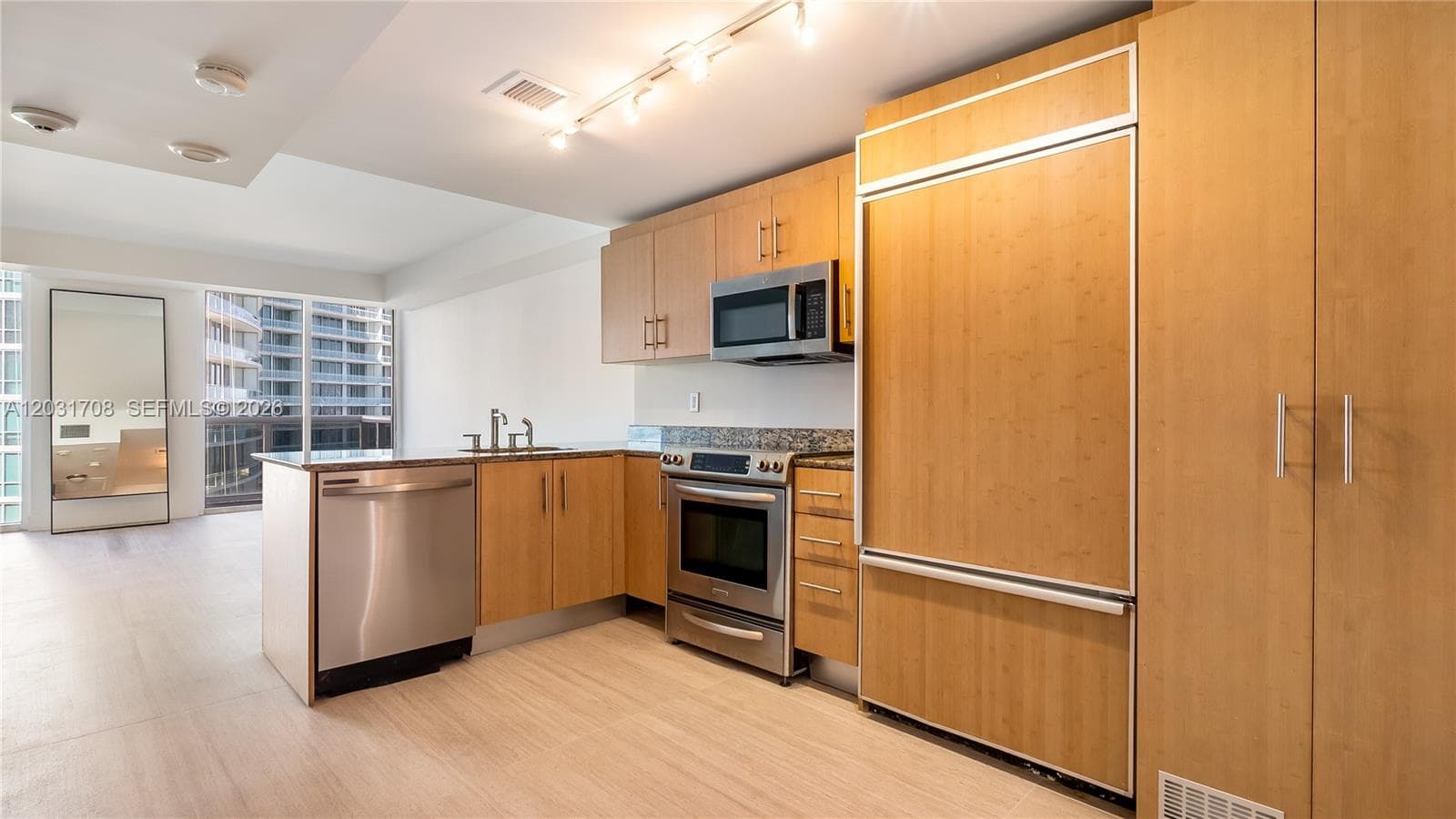 10275 Collins Ave # 905, Bal Harbour FL 33154 — 3