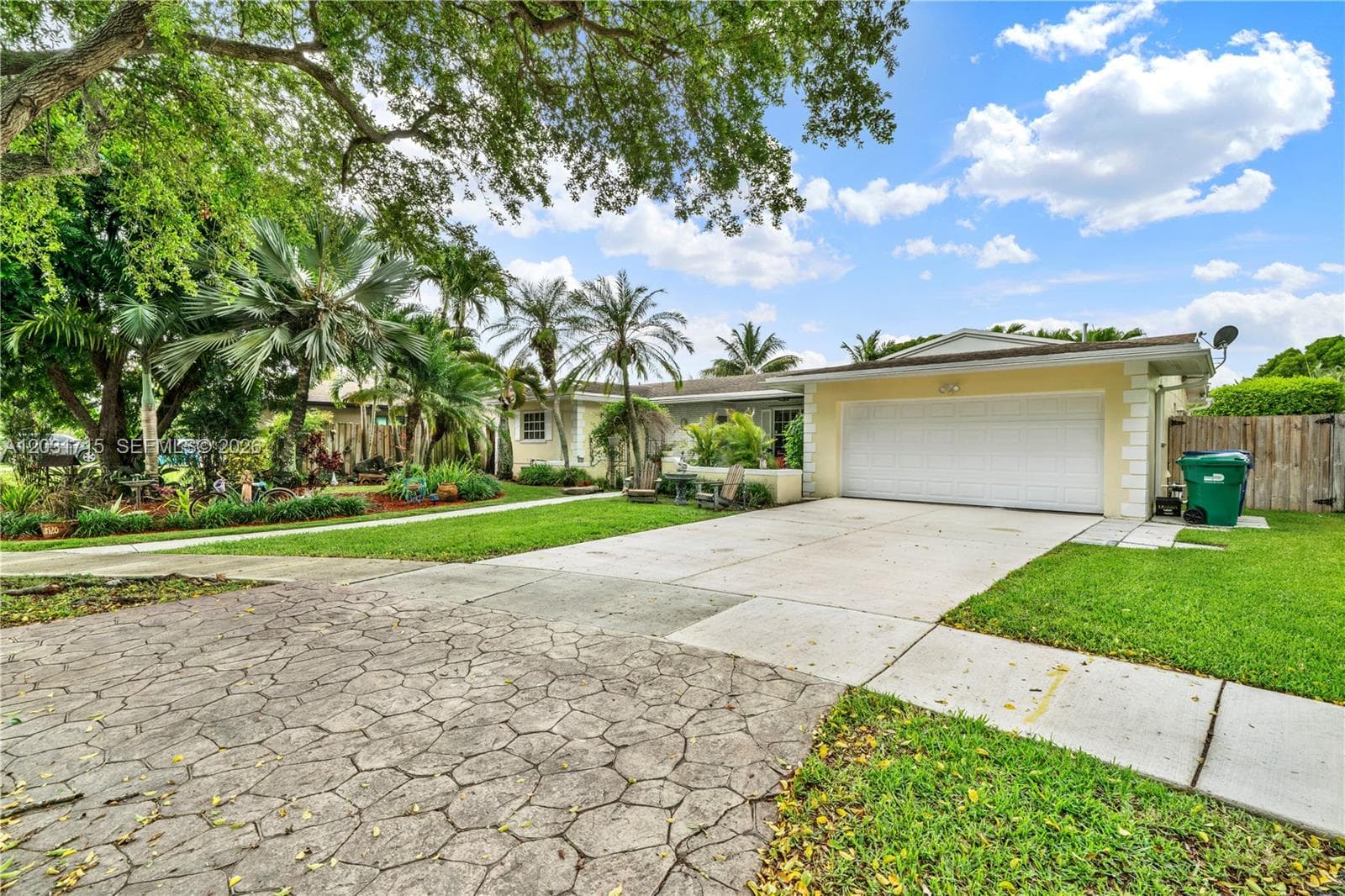 18920 SW 92nd Ct, Cutler Bay FL 33157 — 2