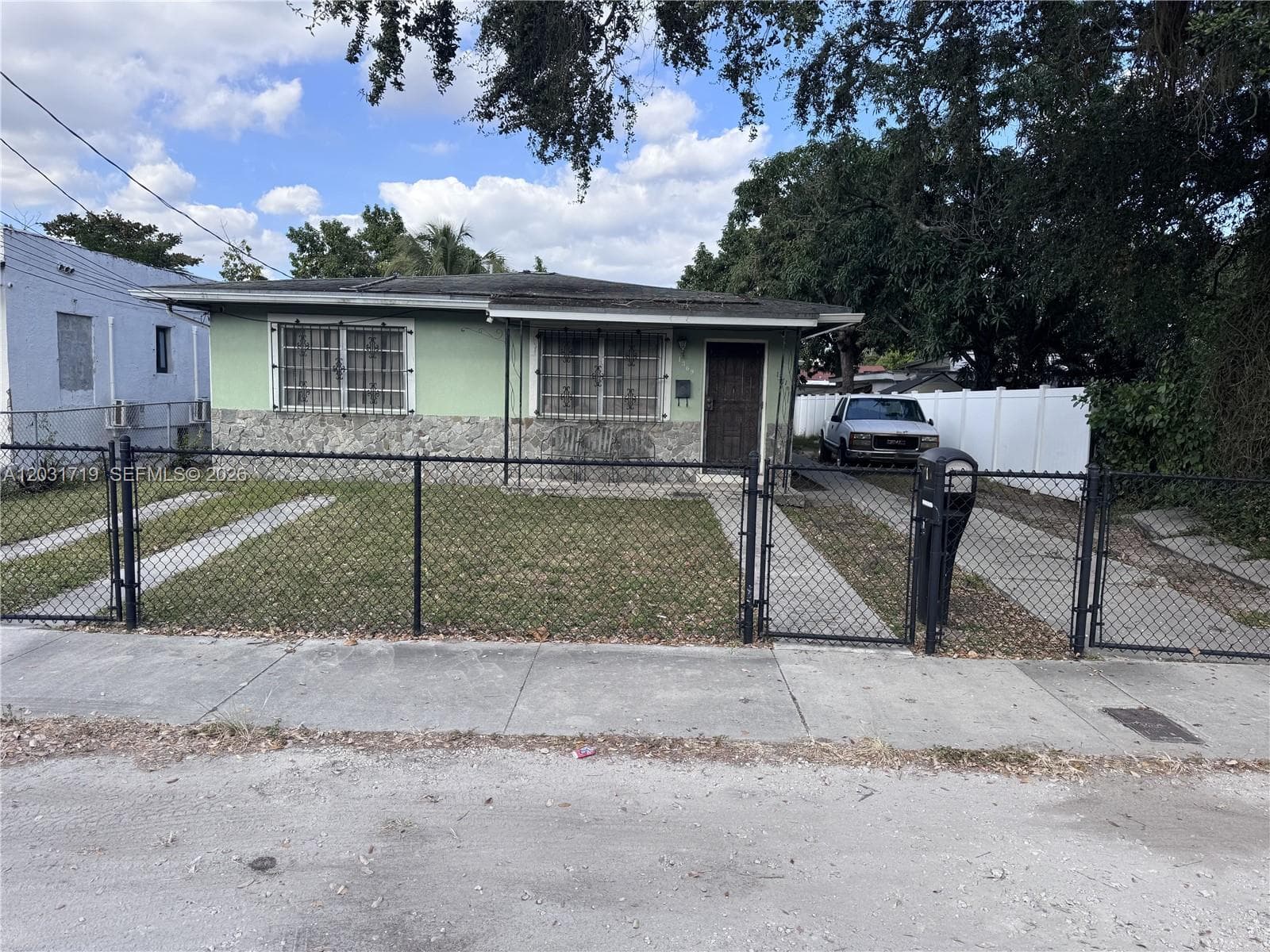 1369 NW 30th St, Miami FL 33142 — 1
