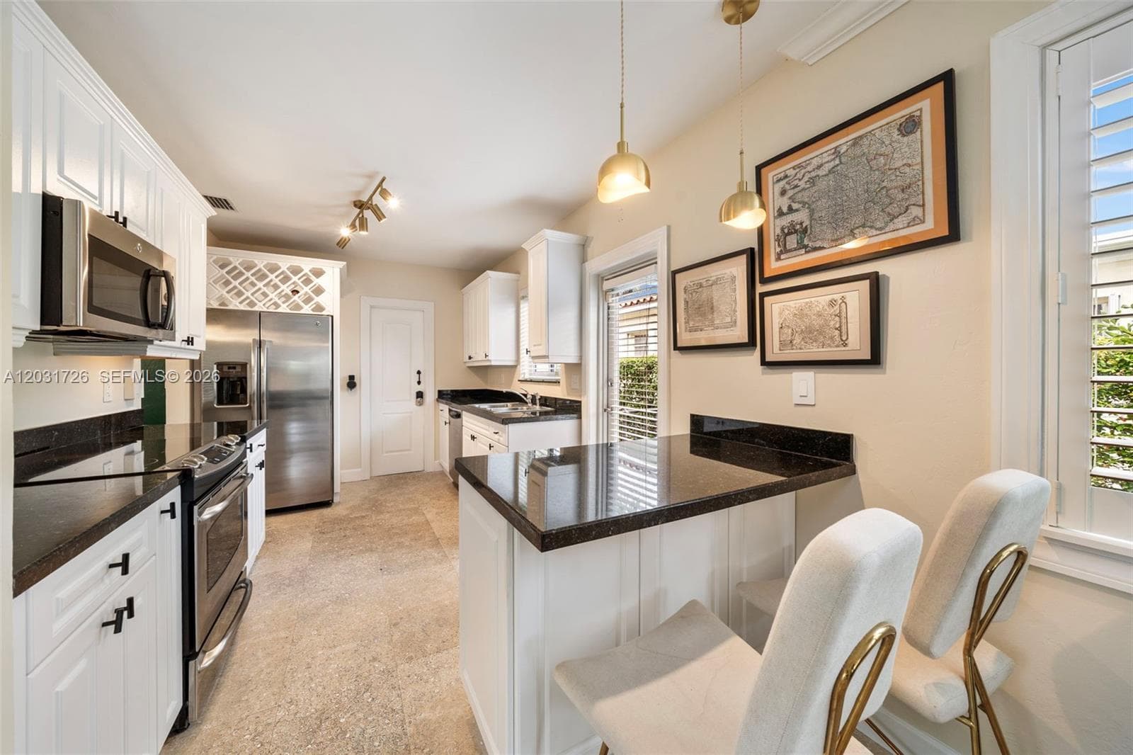 2241 SW 25th Ter, Miami FL 33133 — 16
