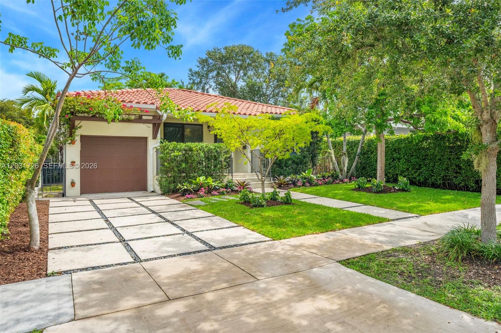 2241 SW 25th Ter, Miami FL 33133 — 33