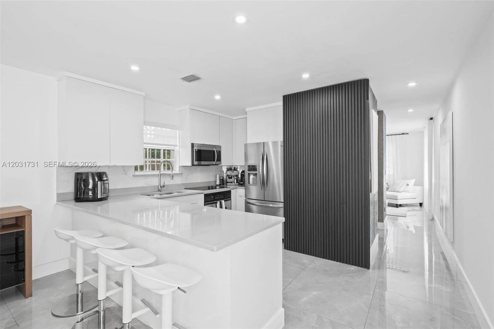 2752 SW 11th St, Miami FL 33135 — 5