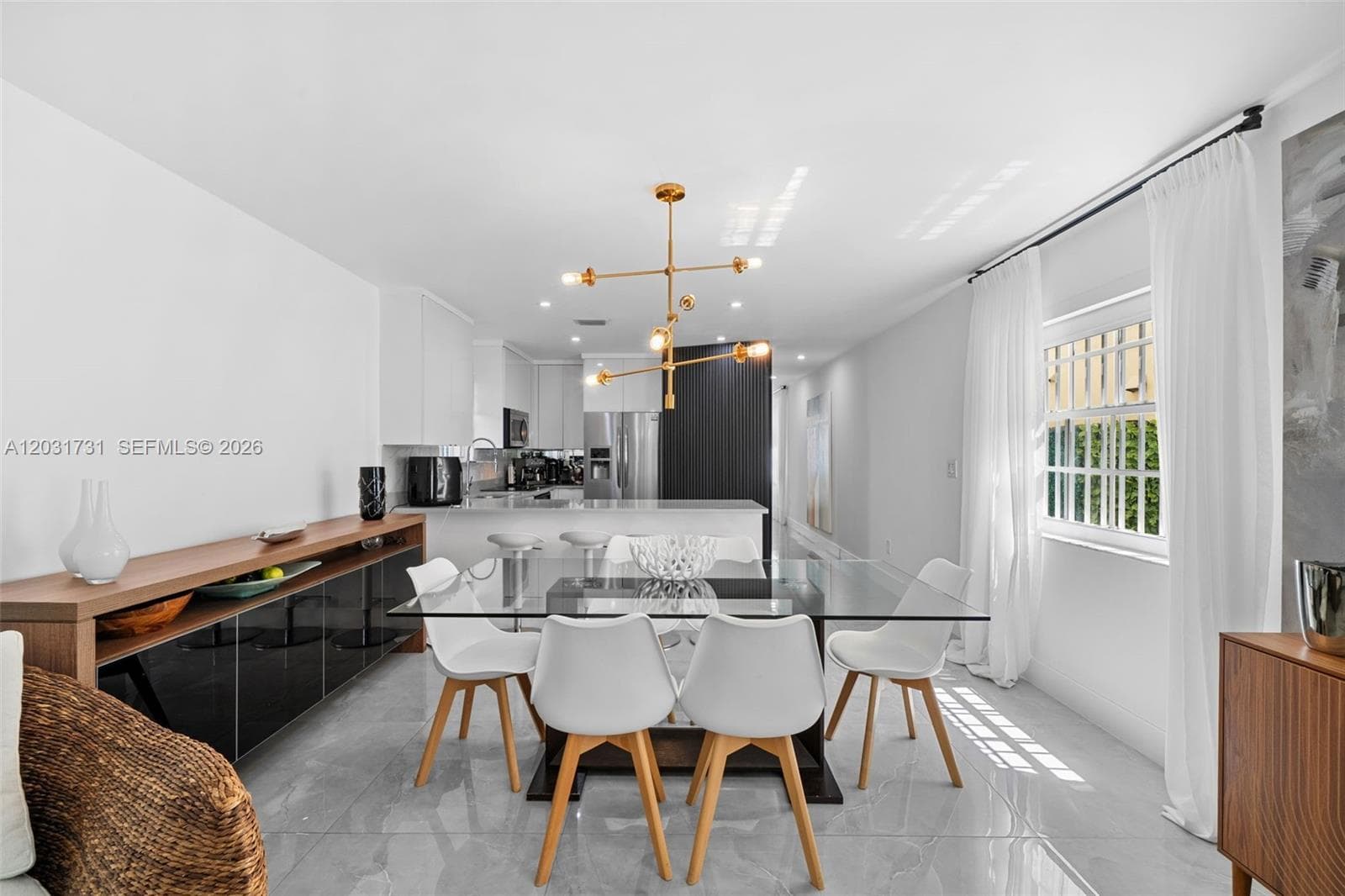 2752 SW 11th St, Miami FL 33135 — 9