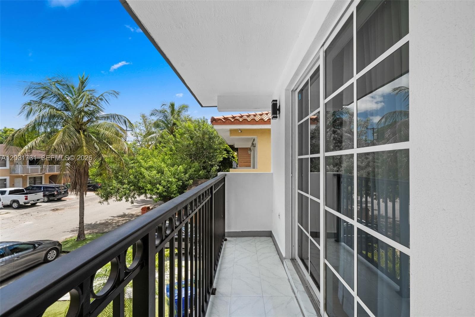 2752 SW 11th St, Miami FL 33135 — 34