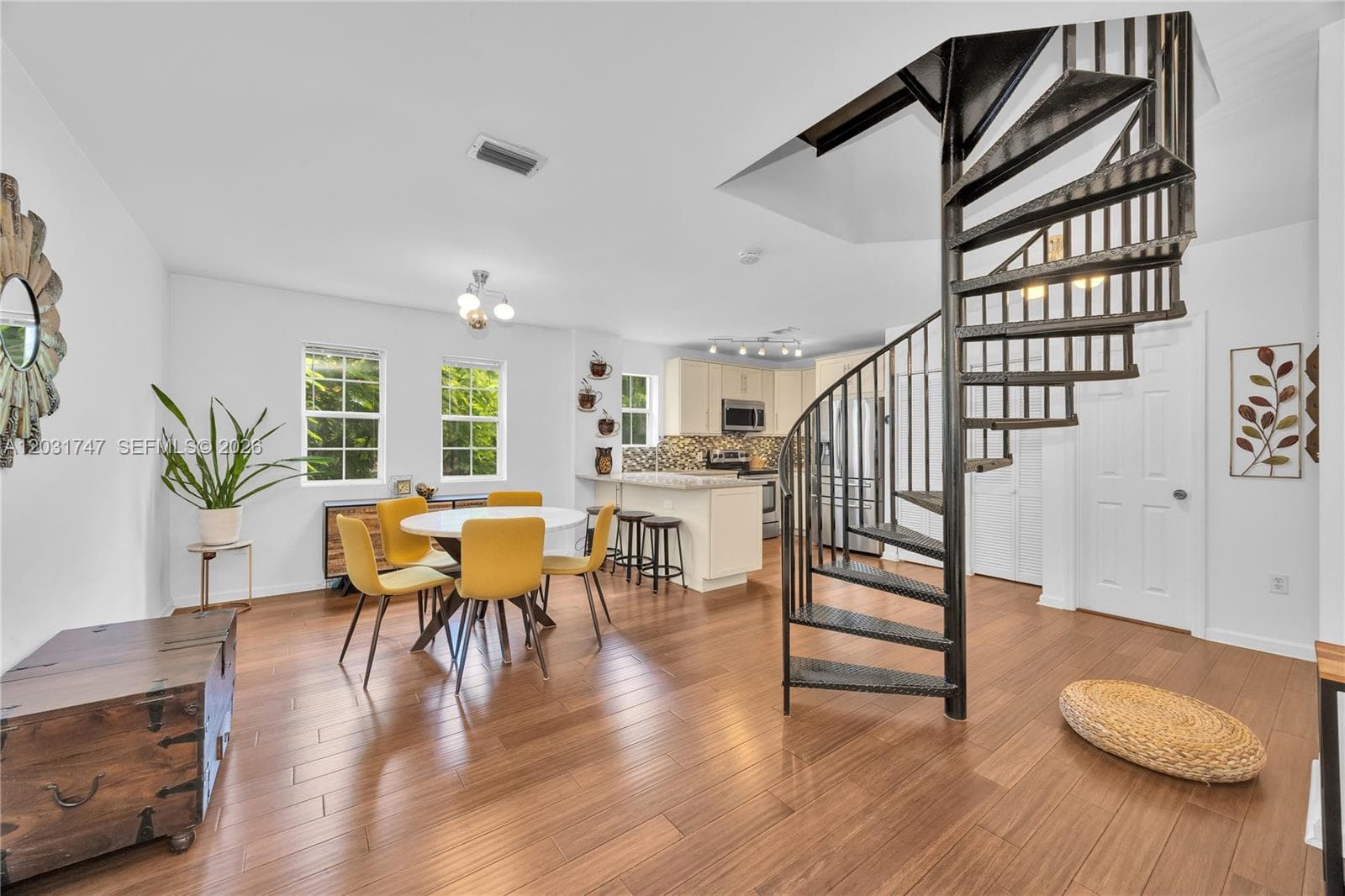 2850 Coconut Ave # 15, Miami FL 33133 — 11