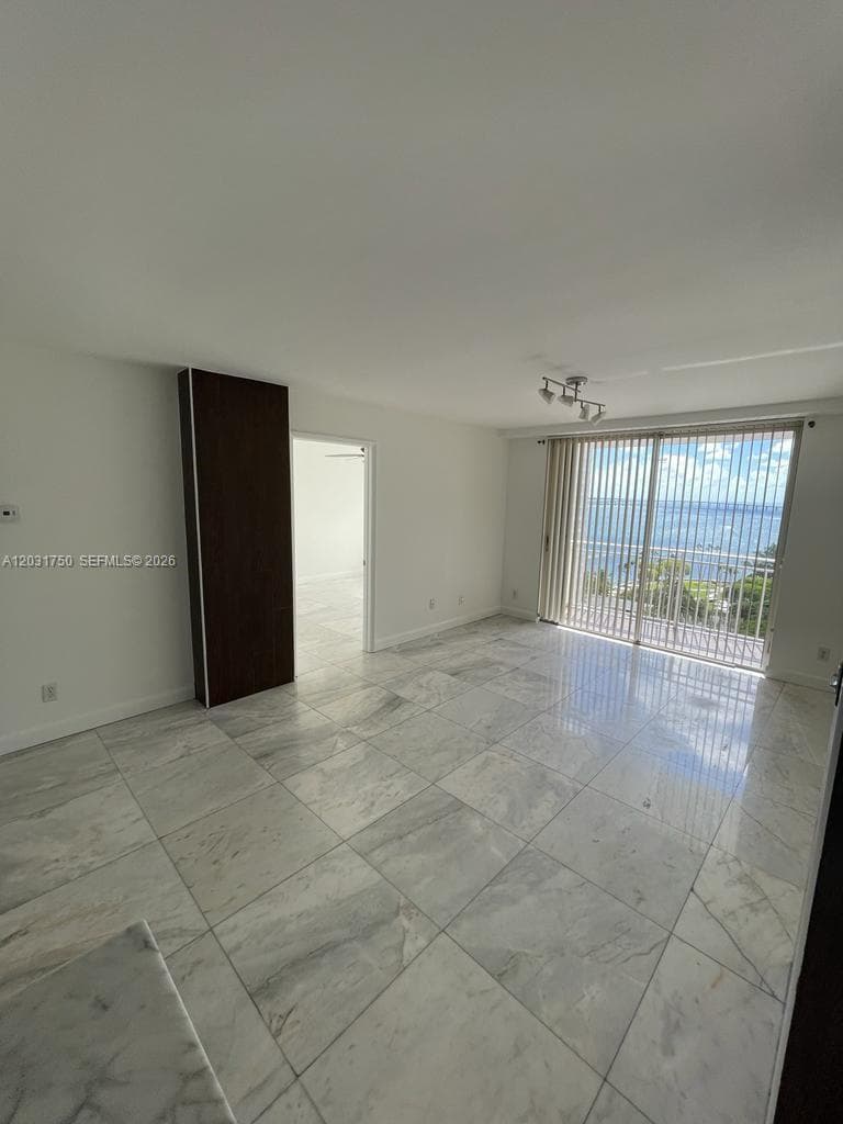 770 Claughton Island Dr # 1504, Miami FL 33131 — 1