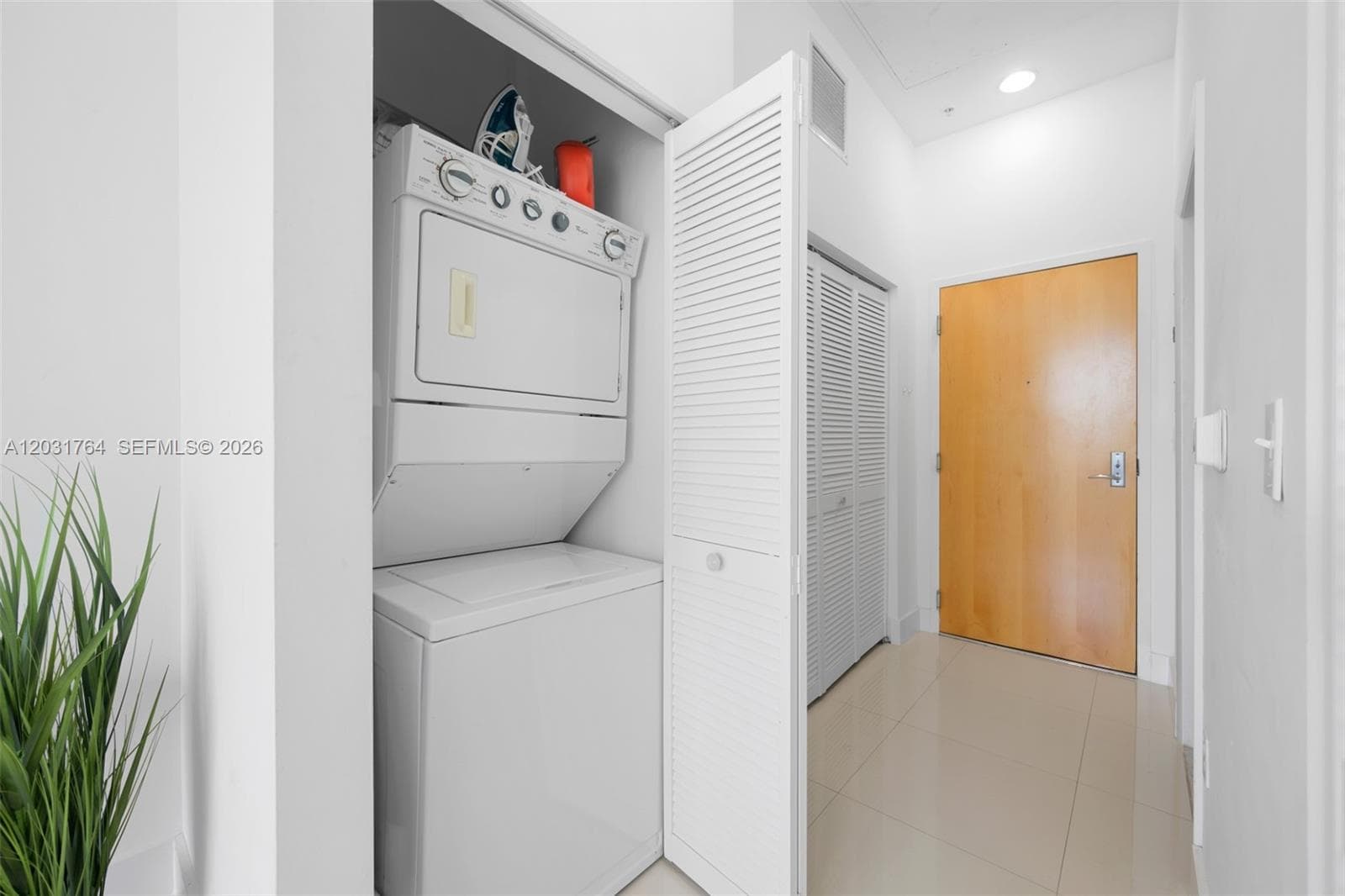253 NE 2nd St # 231, Miami FL 33132 — 10