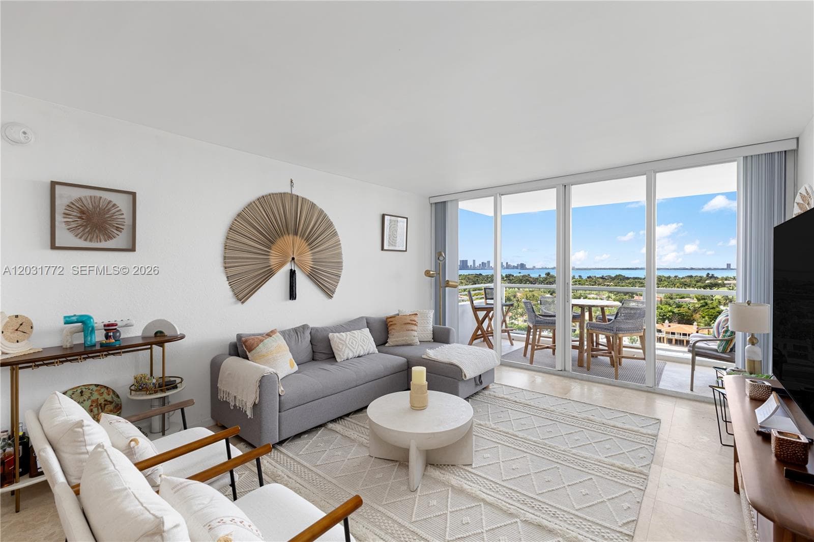 5600 Collins Ave # 14R, Miami Beach FL 33140 — 2