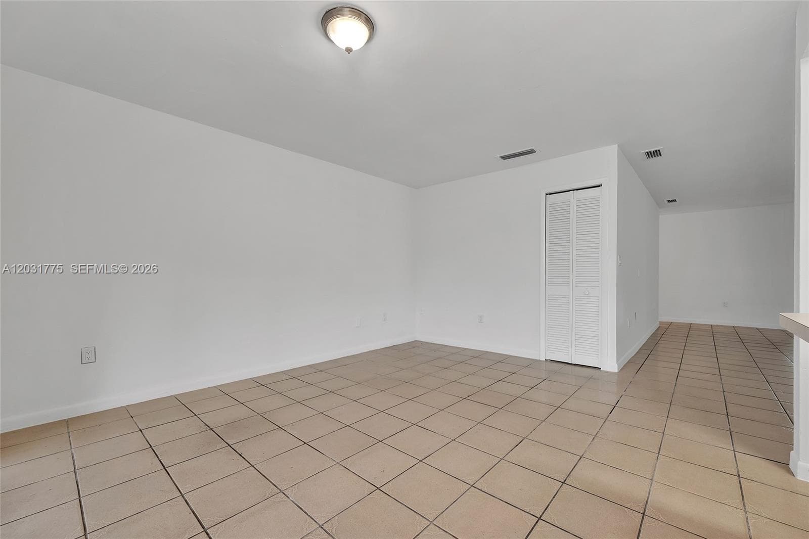 23 NW 109th Ave, Miami FL 33172 — 5