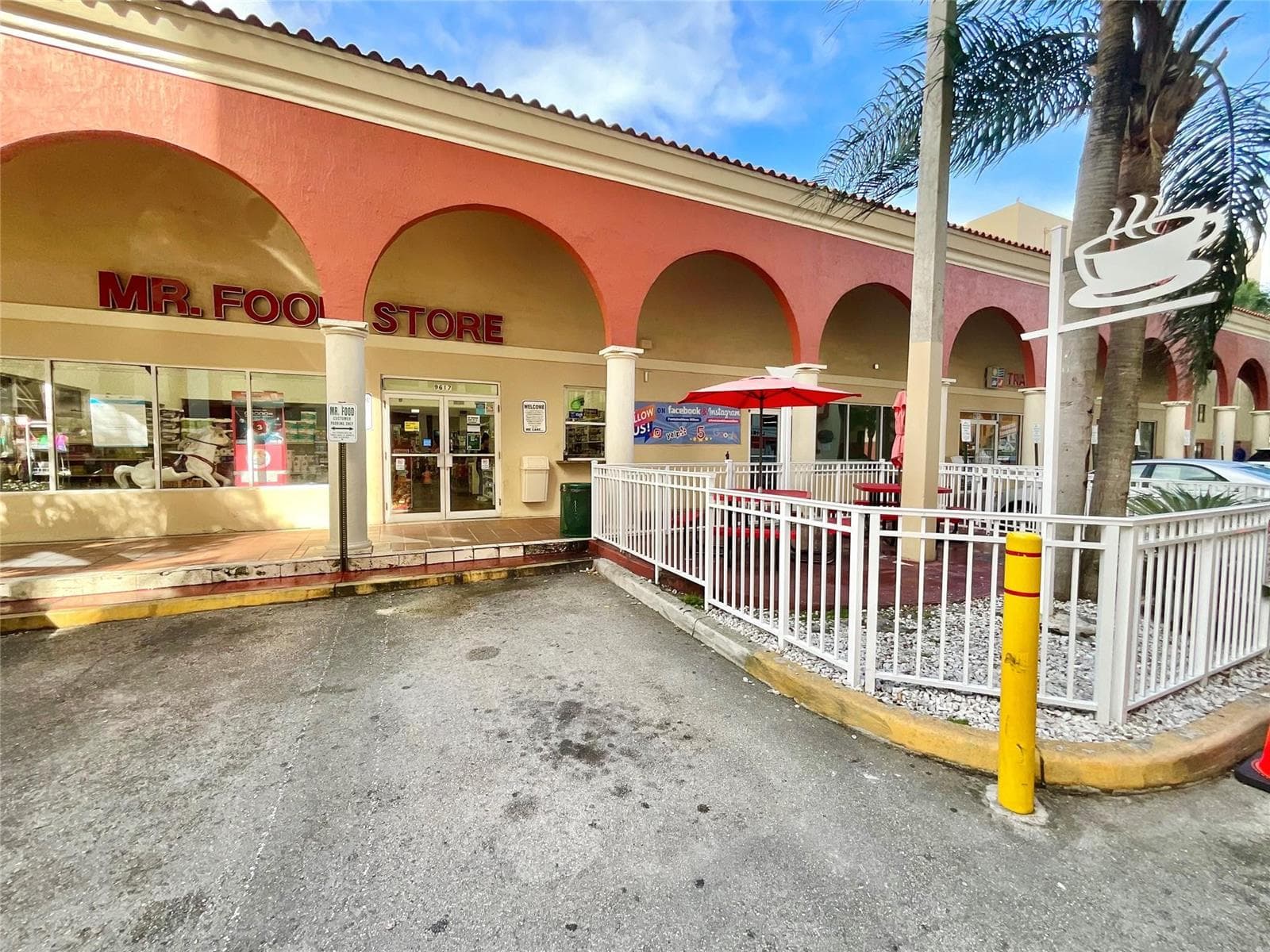 9517 Fontainebleau Boulevard # 301, Miami FL 33172 — 17