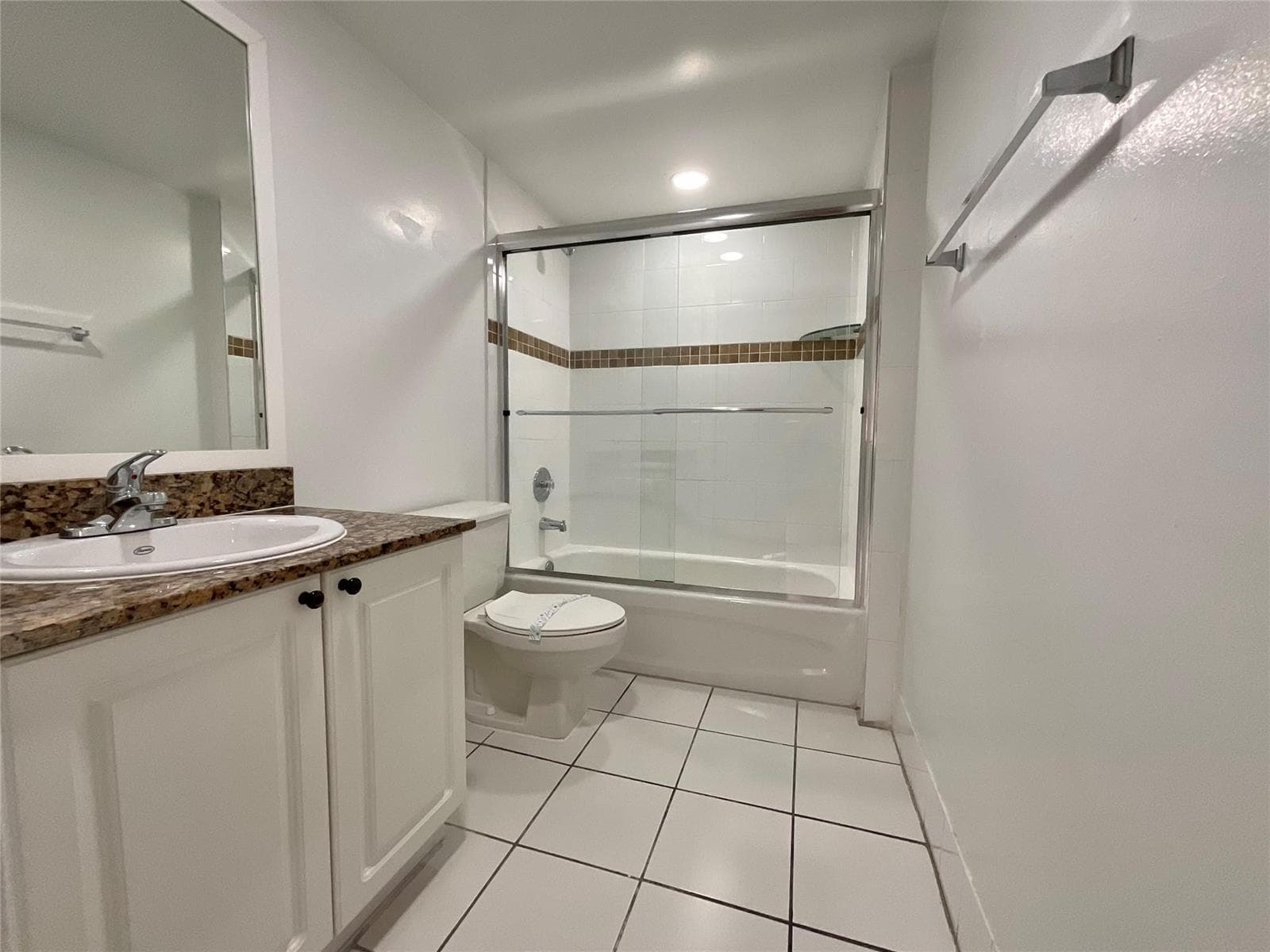 9517 Fontainebleau Boulevard # 301, Miami FL 33172 — 3
