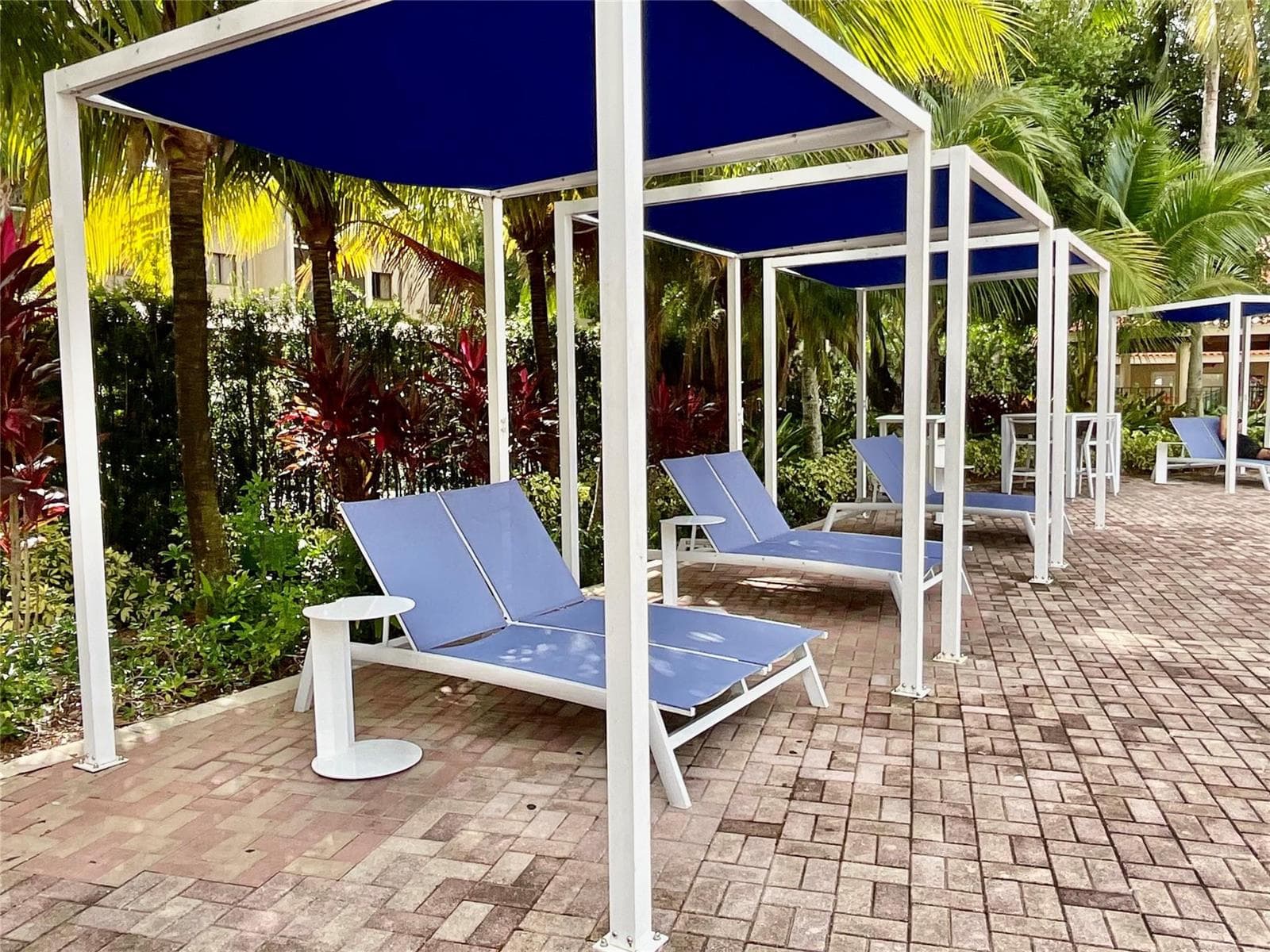 9517 Fontainebleau Boulevard # 301, Miami FL 33172 — 9