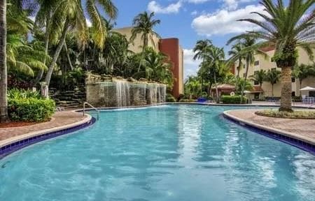 9517 Fontainebleau Boulevard # 301, Miami FL 33172 — 8