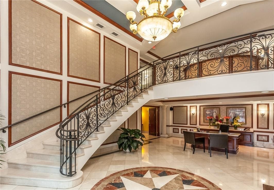 16900 N Bay Road # 817, Sunny Isles Beach FL 33160 — 16