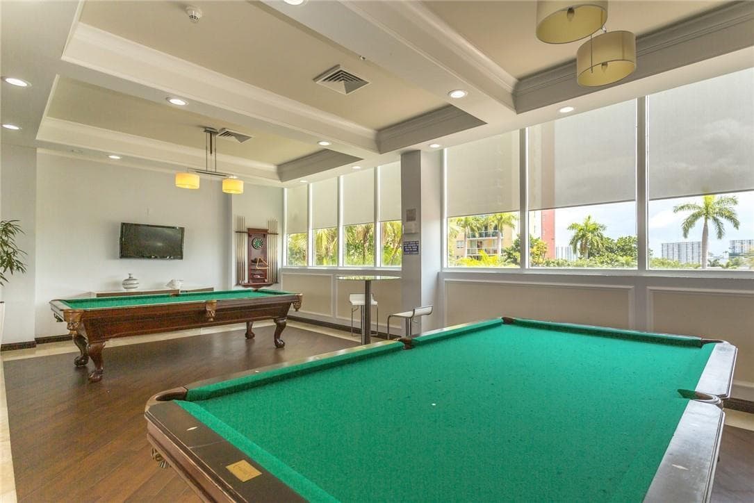 16900 N Bay Road # 817, Sunny Isles Beach FL 33160 — 20