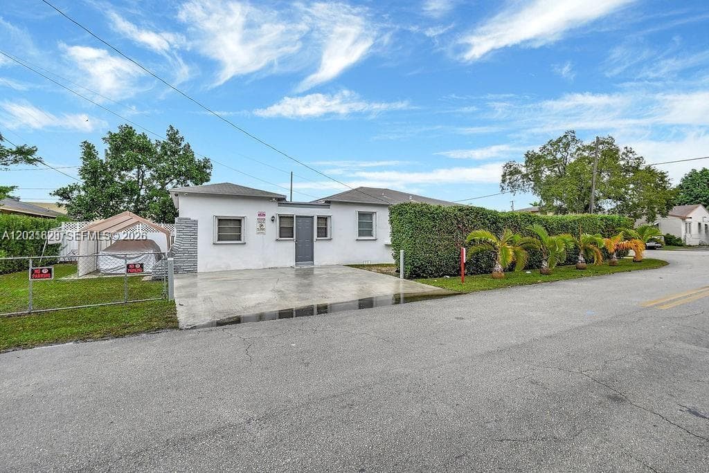 600 NW 34th Ave, Miami FL 33125 — 2