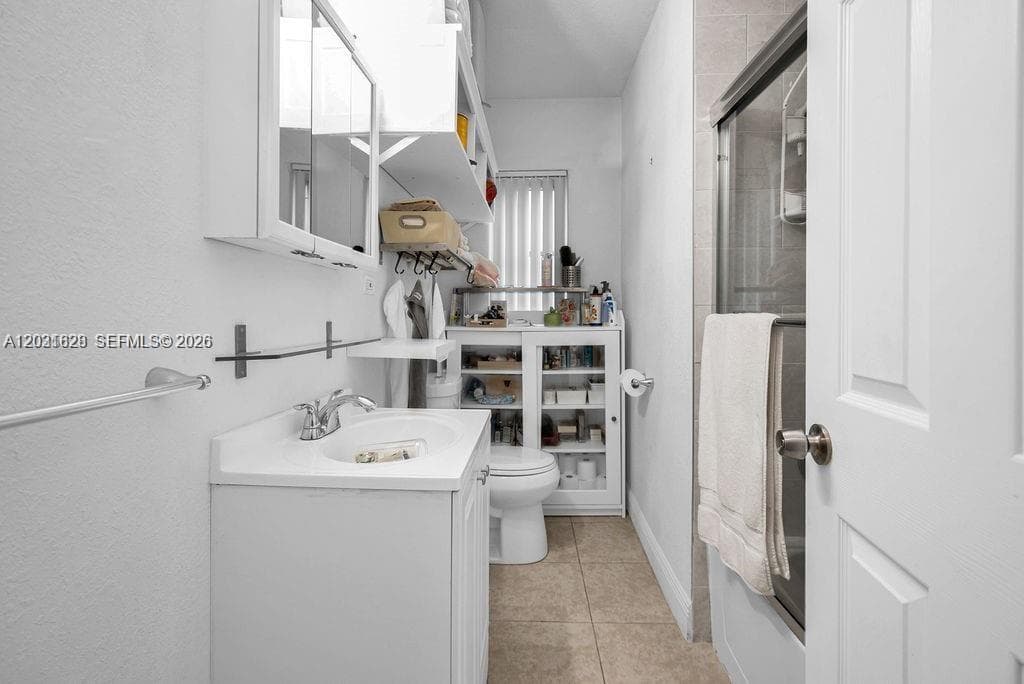 600 NW 34th Ave, Miami FL 33125 — 28