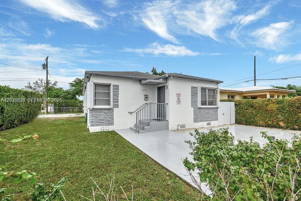 600 NW 34th Ave, Miami FL 33125 — 34