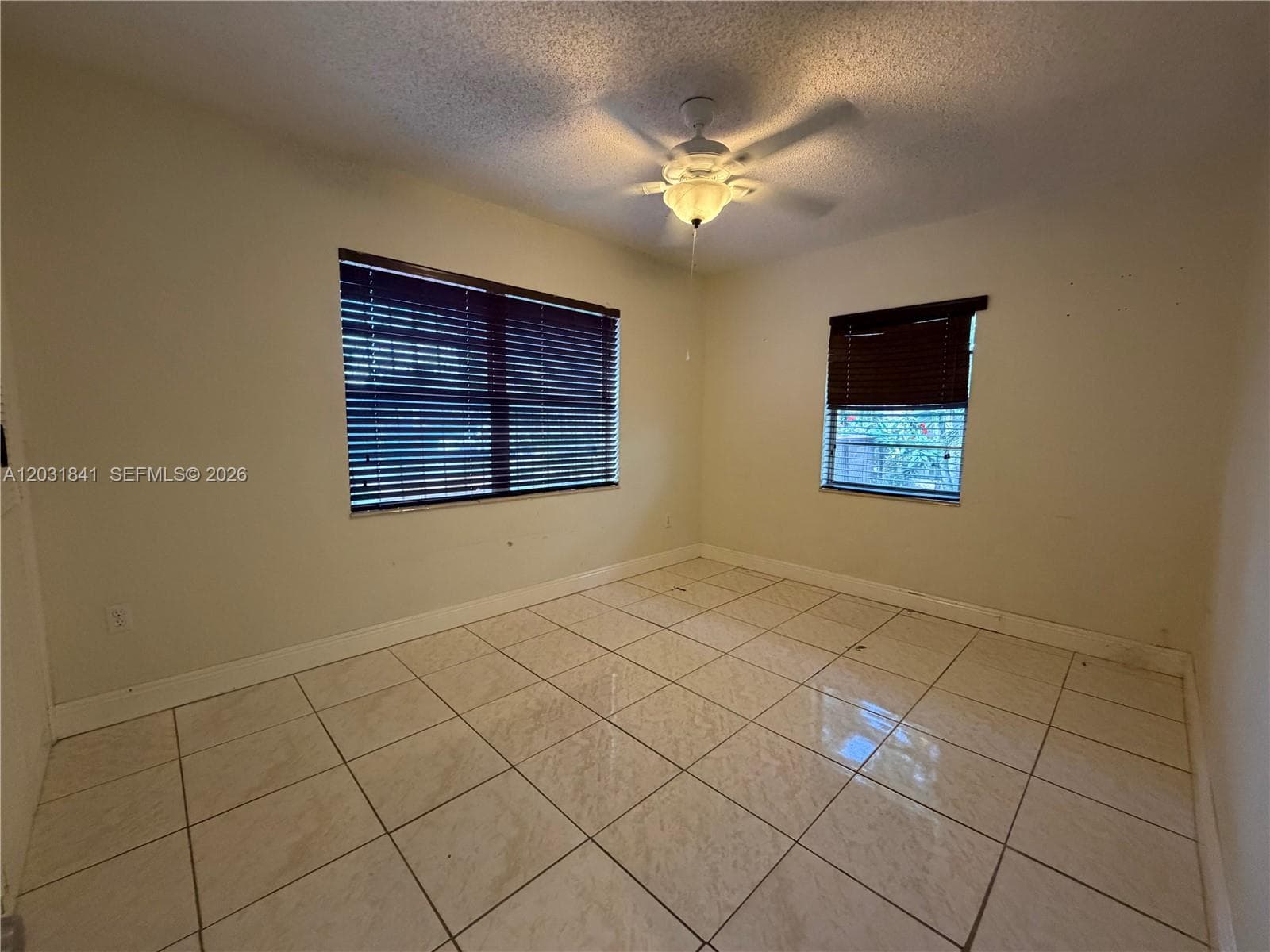 6318 SW 27th St, Miami FL 33155 — 6