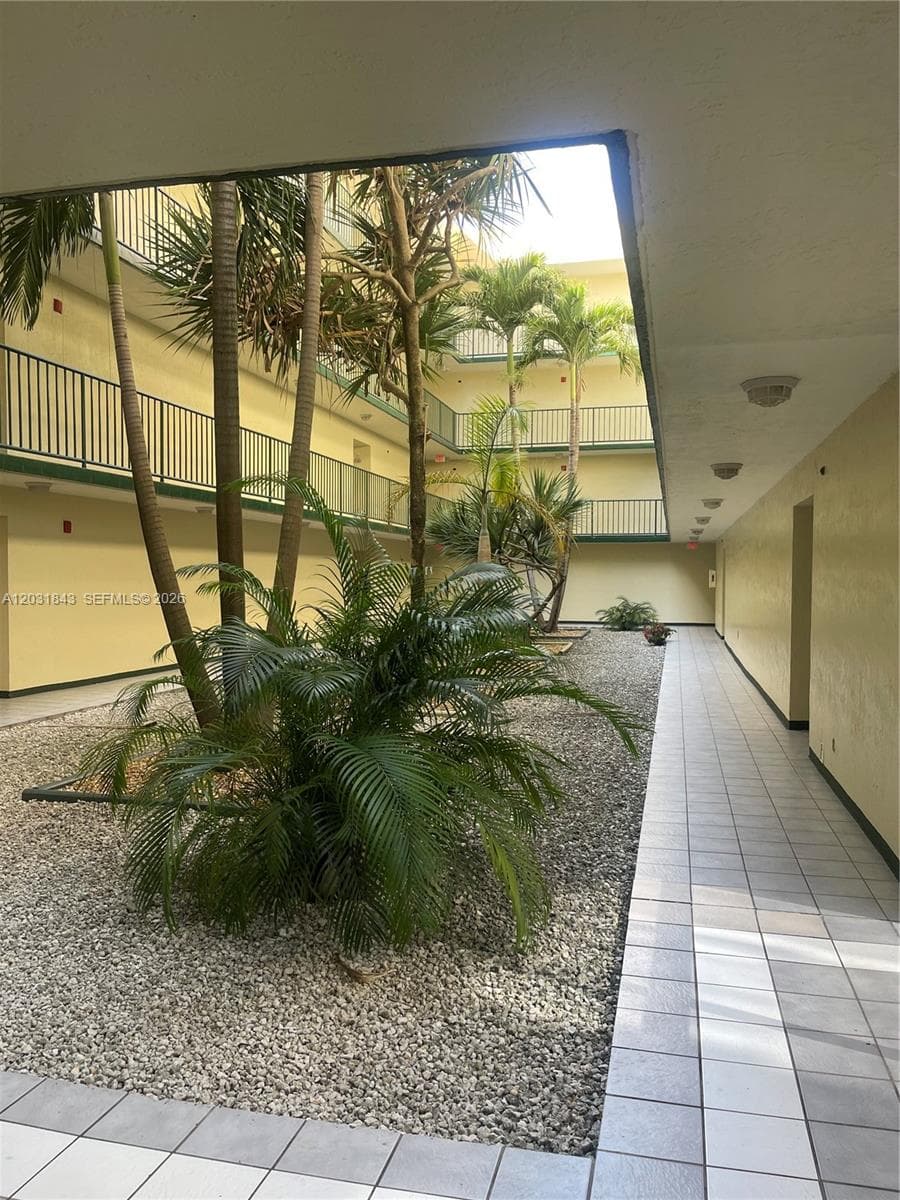 8321 NW 7th St # 407, Miami FL 33126 — 4