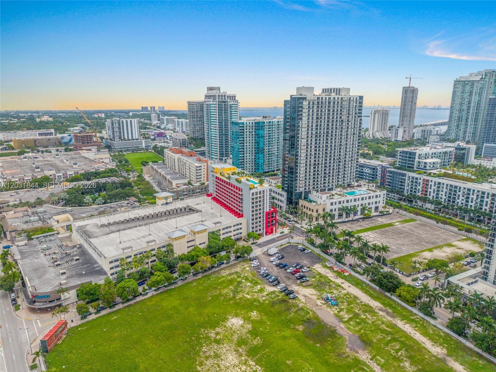 90 NE 32 # 1013, Miami FL 33137 — 71