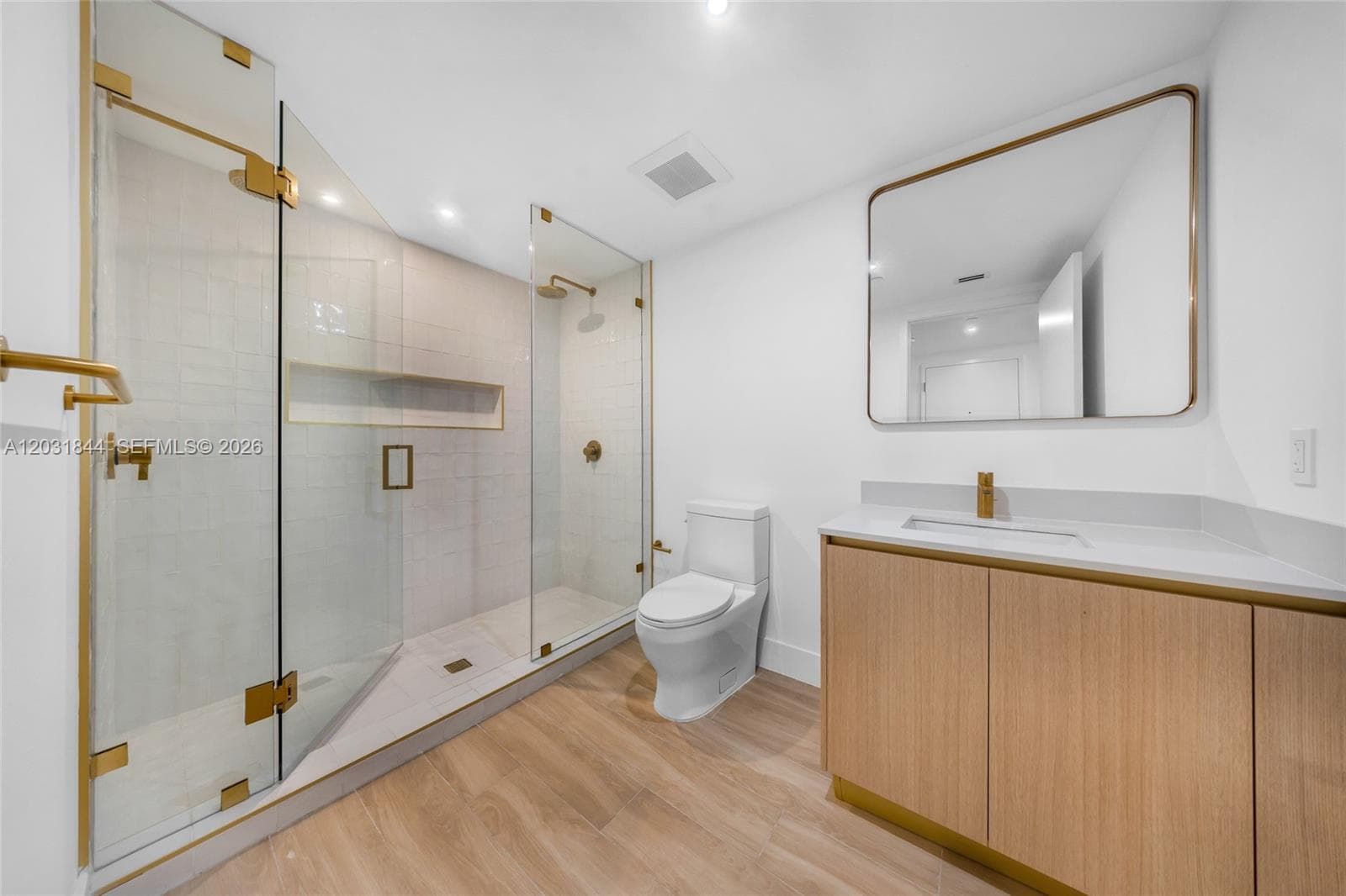 90 NE 32 # 1013, Miami FL 33137 — 9