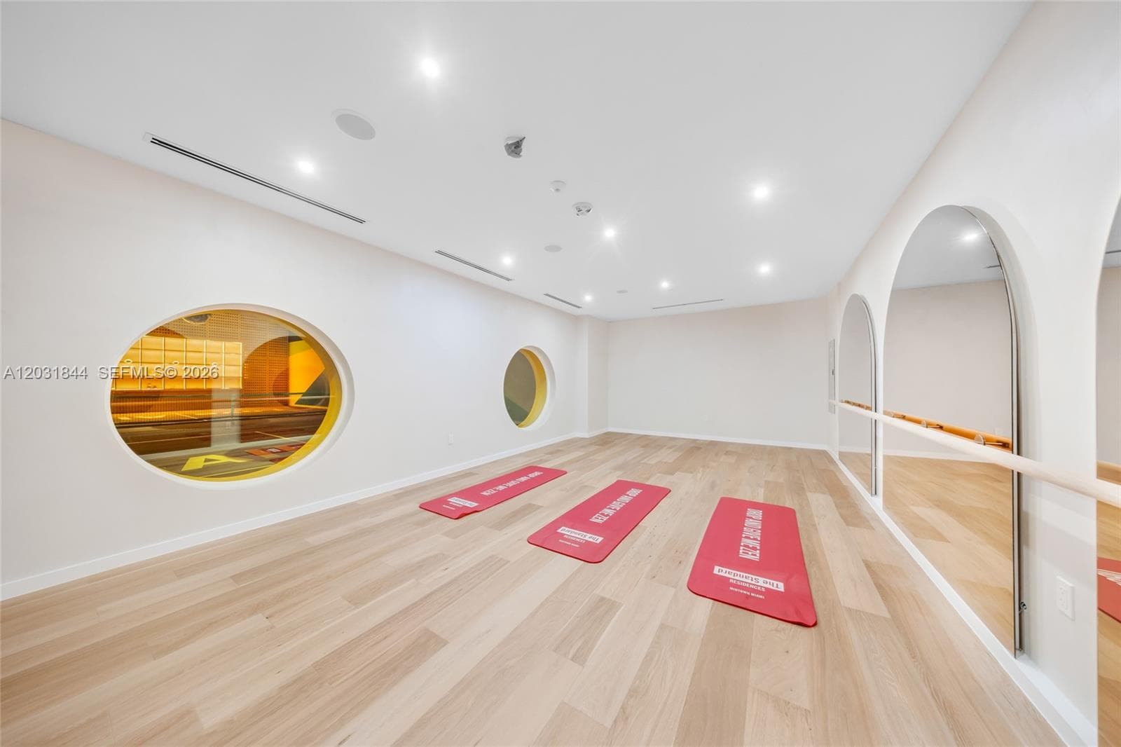 90 NE 32 # 1013, Miami FL 33137 — 50
