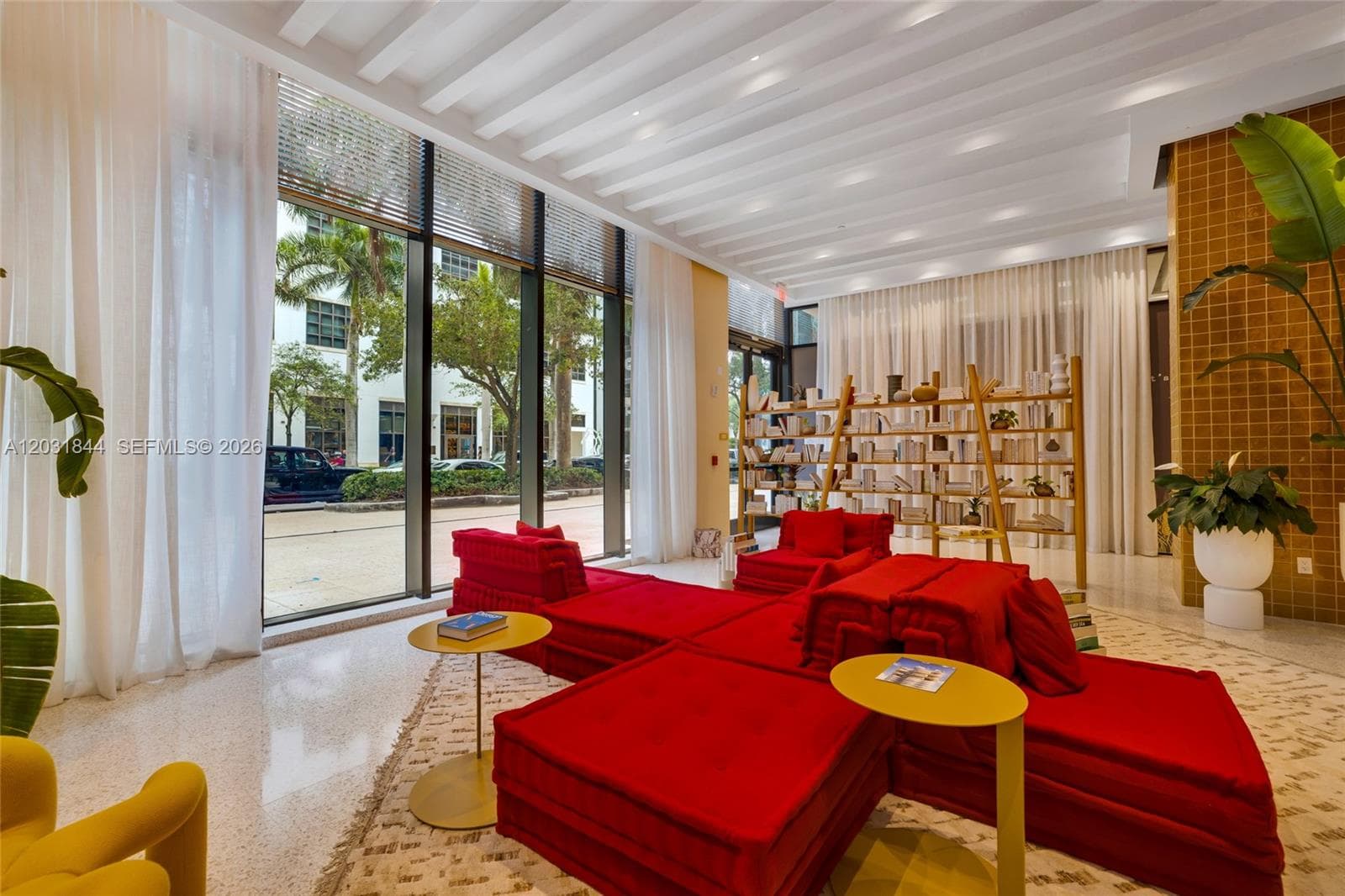 90 NE 32 # 1013, Miami FL 33137 — 19
