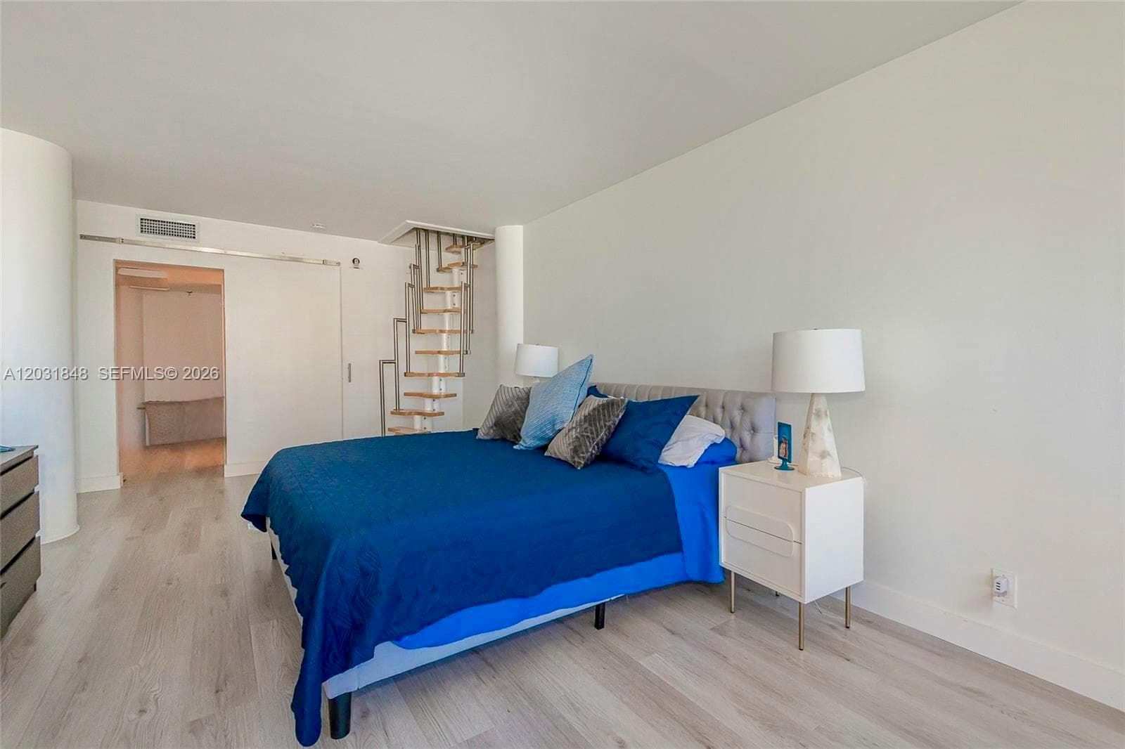 900 Bay Dr # 122, Miami Beach FL 33141 — 16
