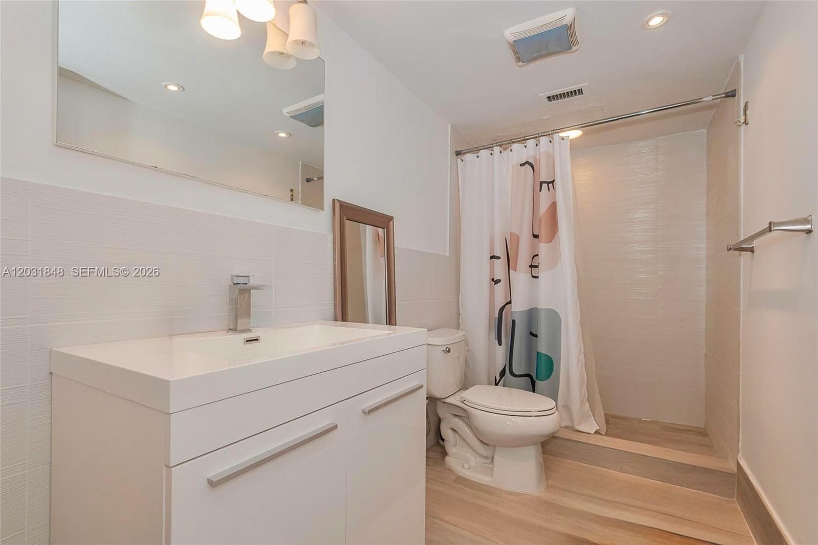 900 Bay Dr # 122, Miami Beach FL 33141 — 20