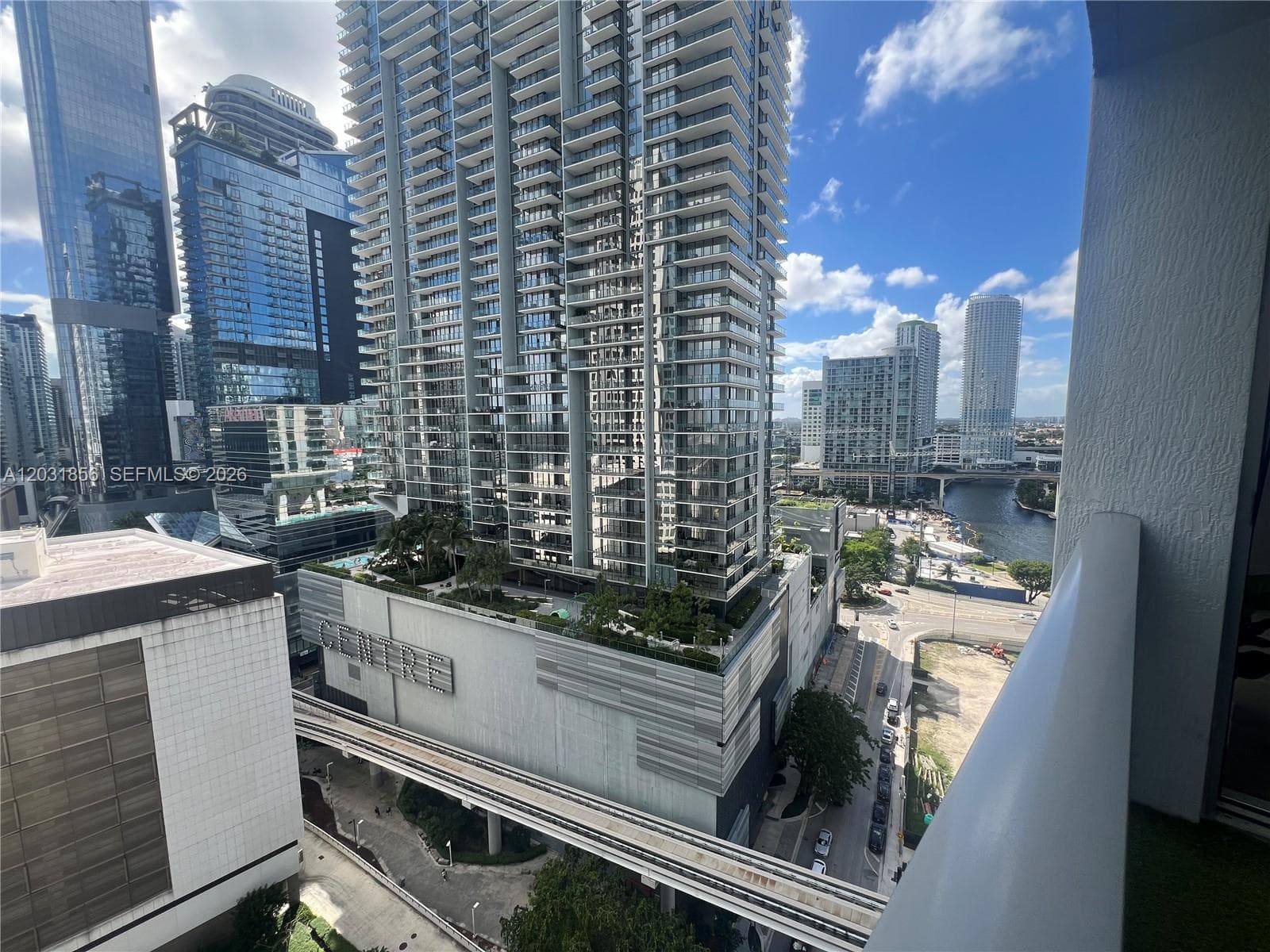 31 SE 6th St # 2307, Miami FL 33131 — 7