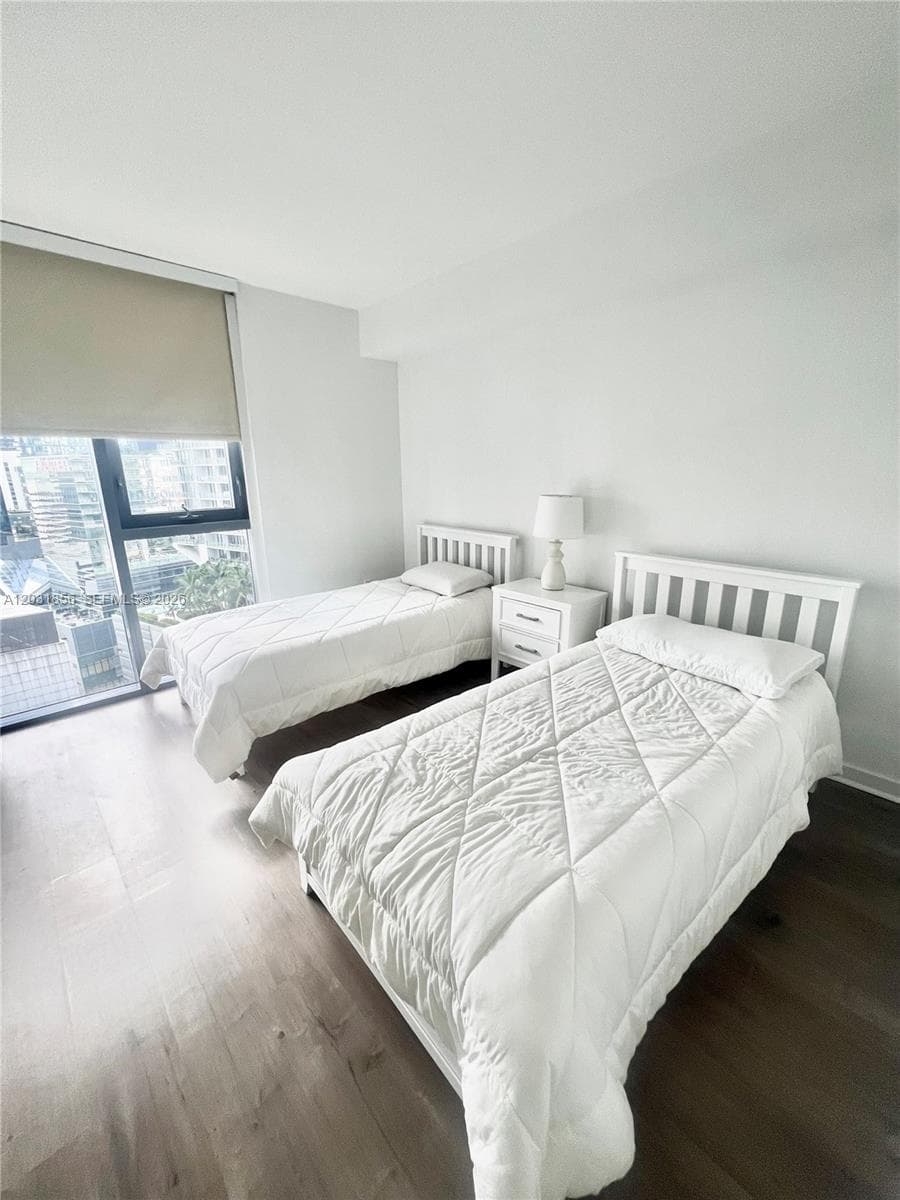 31 SE 6th St # 2307, Miami FL 33131 — 10