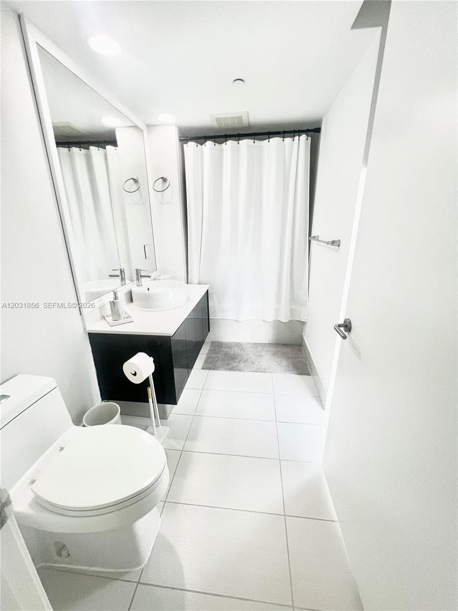31 SE 6th St # 2307, Miami FL 33131 — 14