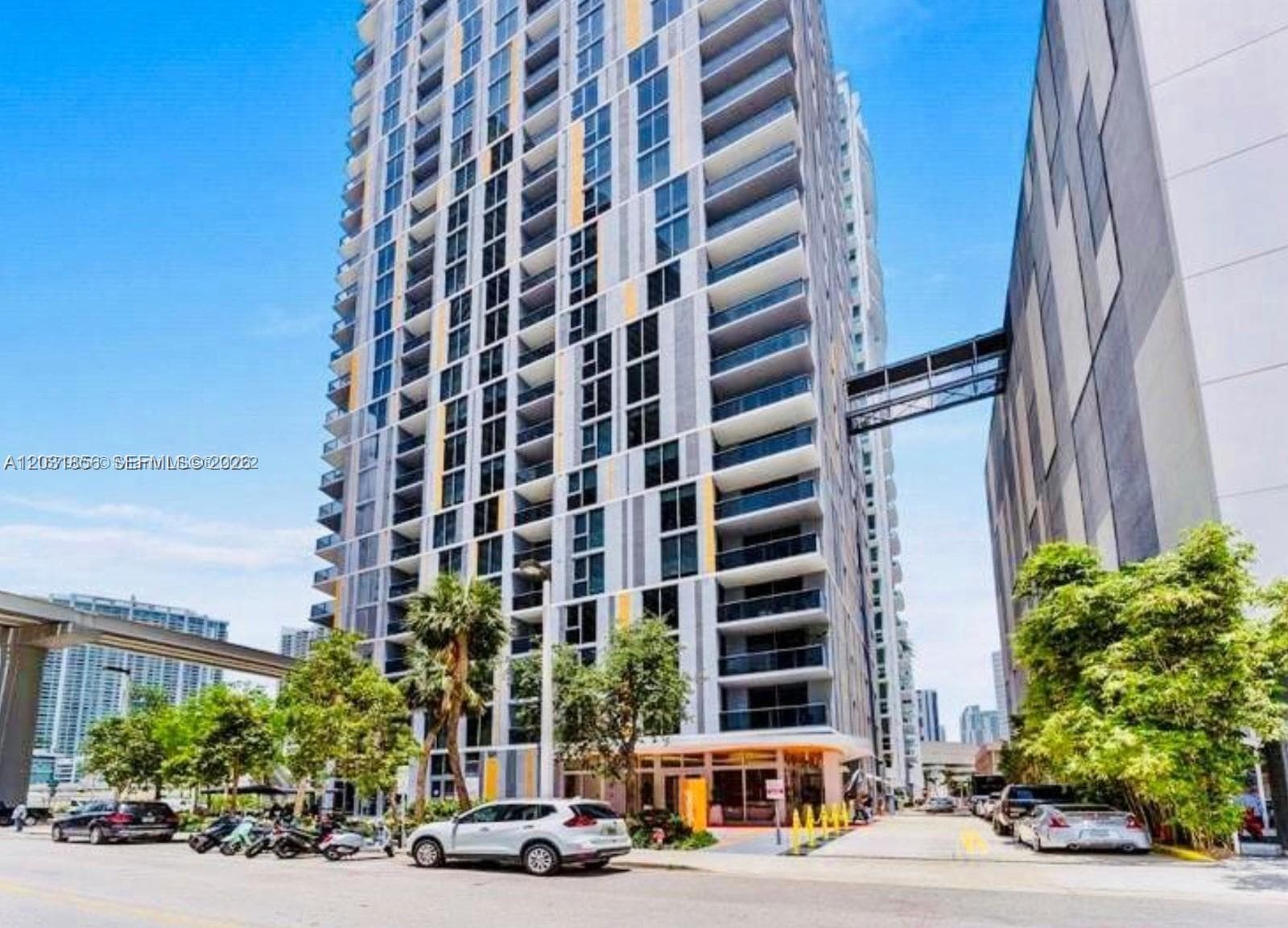 31 SE 6th St # 2307, Miami FL 33131 — 15