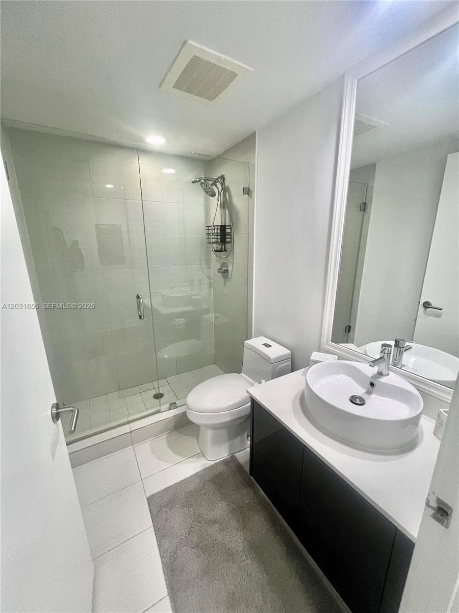 31 SE 6th St # 2307, Miami FL 33131 — 11
