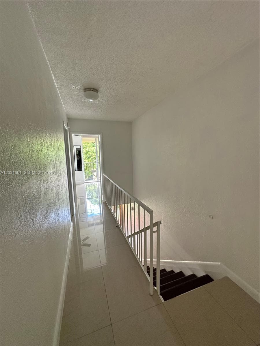 9250 Fontainebleau Blvd # 202, Miami FL 33172 — 17