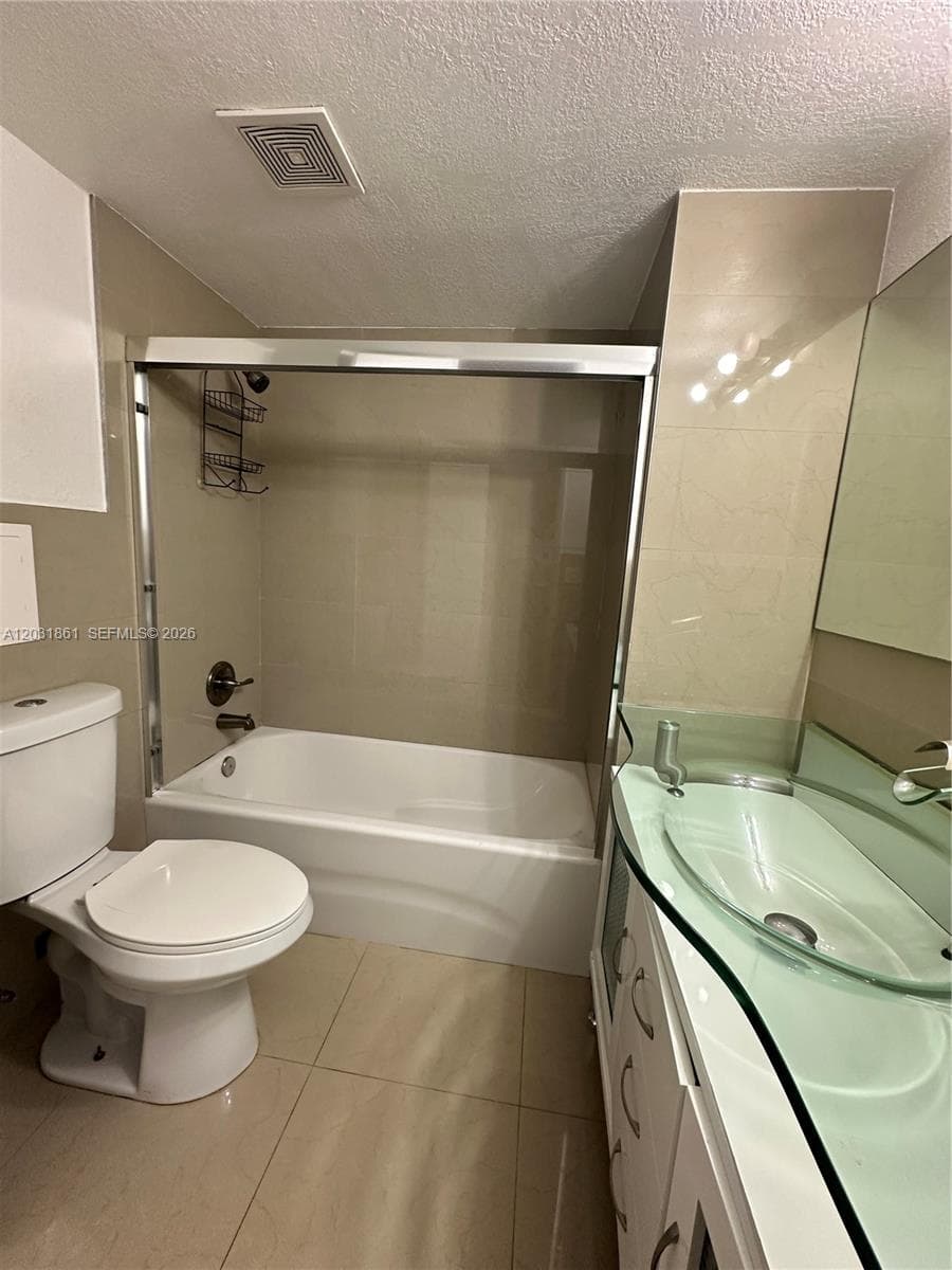 9250 Fontainebleau Blvd # 202, Miami FL 33172 — 18