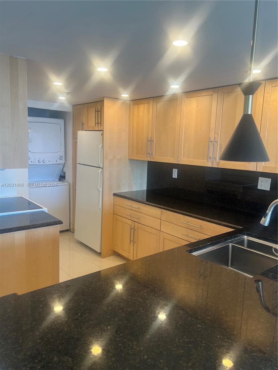 1717 N Bayshore Dr # 3337, Miami FL 33132 — 6