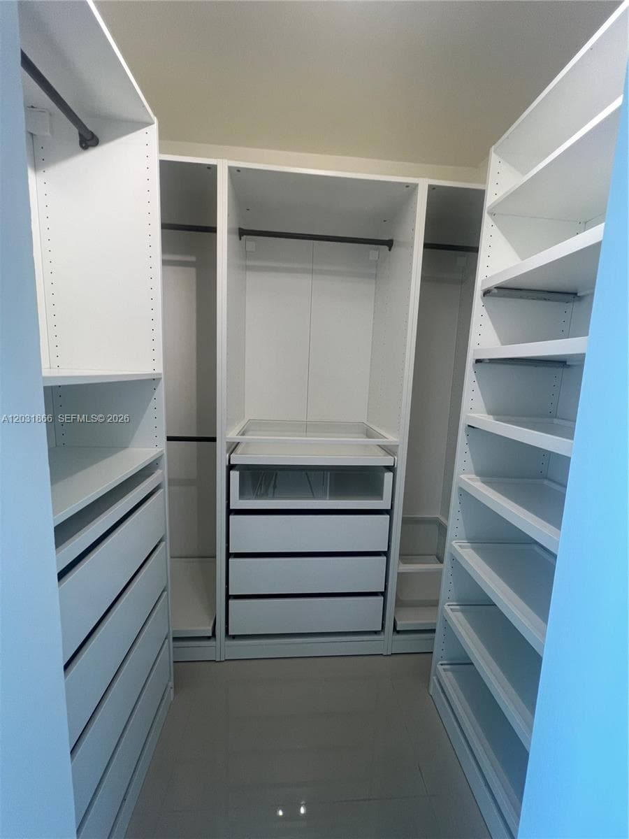1717 N Bayshore Dr # 3337, Miami FL 33132 — 12