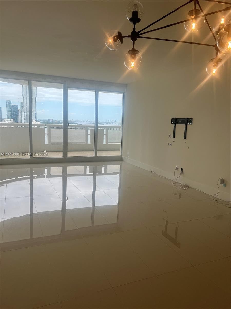 1717 N Bayshore Dr # 3337, Miami FL 33132 — 9