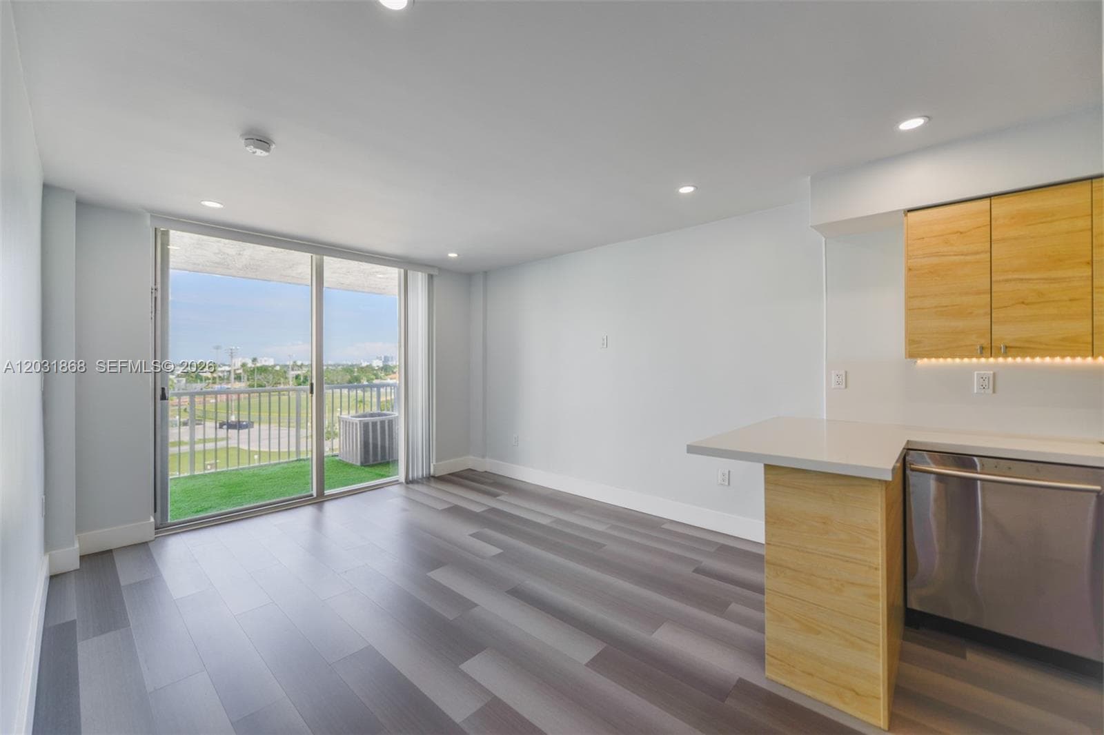 1800 NW 24th Ave # 712, Miami FL 33125 — 4