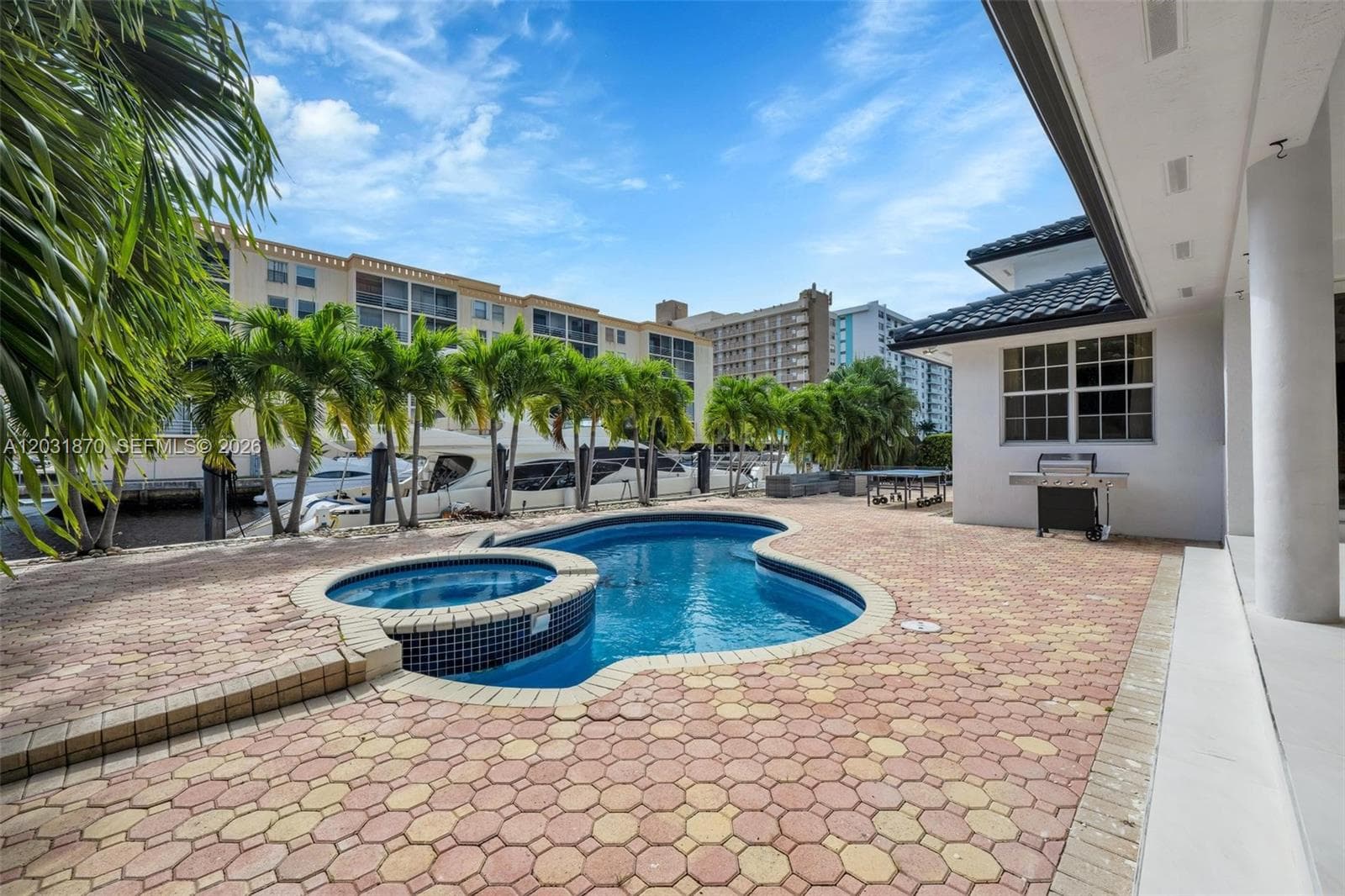 2940 NE 164th St, North Miami Beach FL 33160 — 34