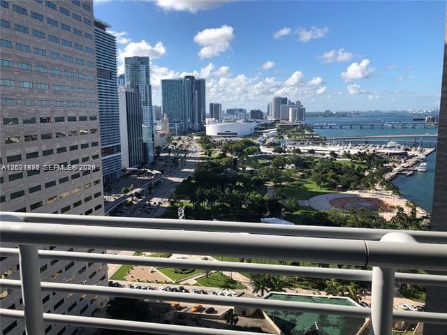 325 S Biscayne Blvd # 2824, Miami FL 33131 — 6