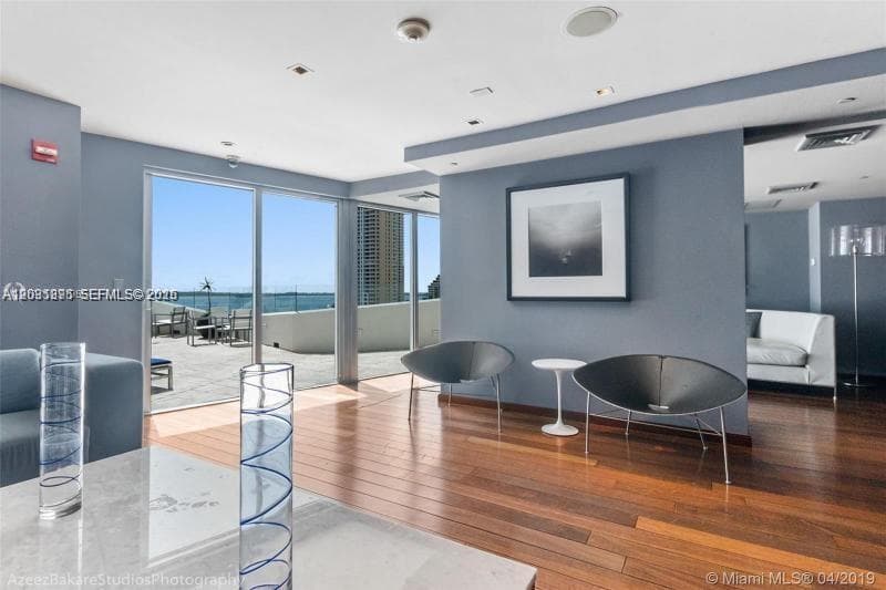 325 S Biscayne Blvd # 2824, Miami FL 33131 — 12
