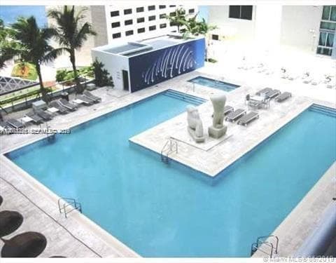 325 S Biscayne Blvd # 2824, Miami FL 33131 — 14