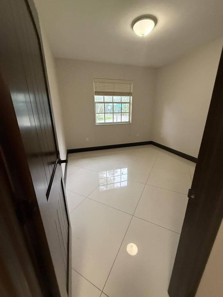 9141 NW 152nd Street, Miami Lakes FL 33018 — 16