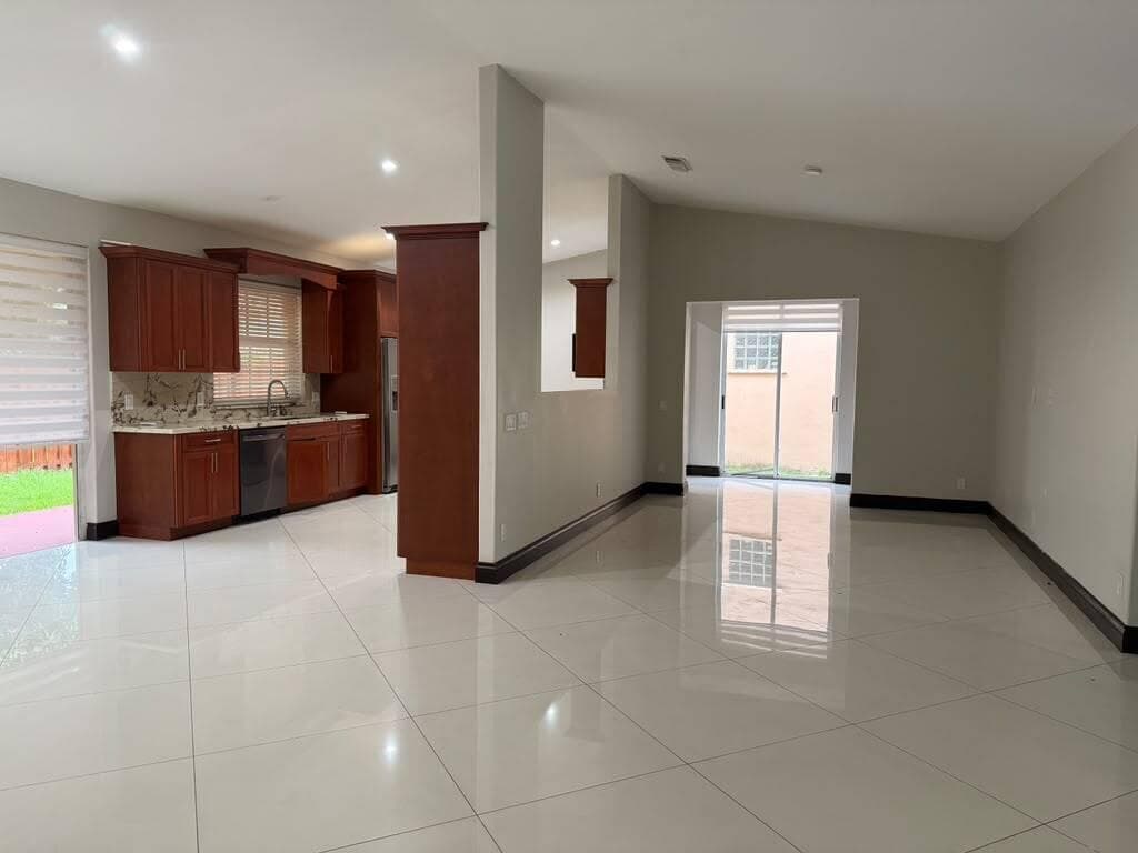9141 NW 152nd Street, Miami Lakes FL 33018 — 9