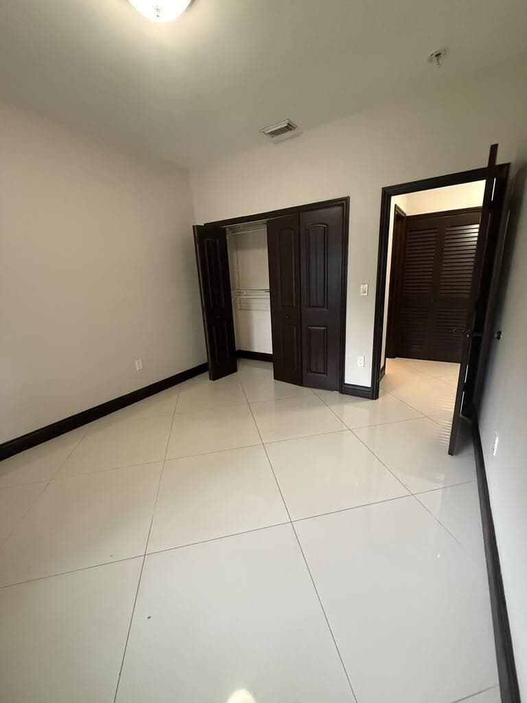 9141 NW 152nd Street, Miami Lakes FL 33018 — 25